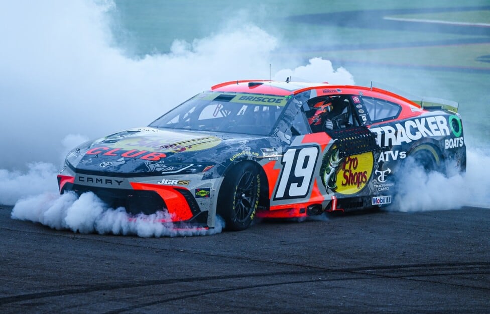 Briscoe se llevó Las Vegas y Larson estira la diferencia en la Copa