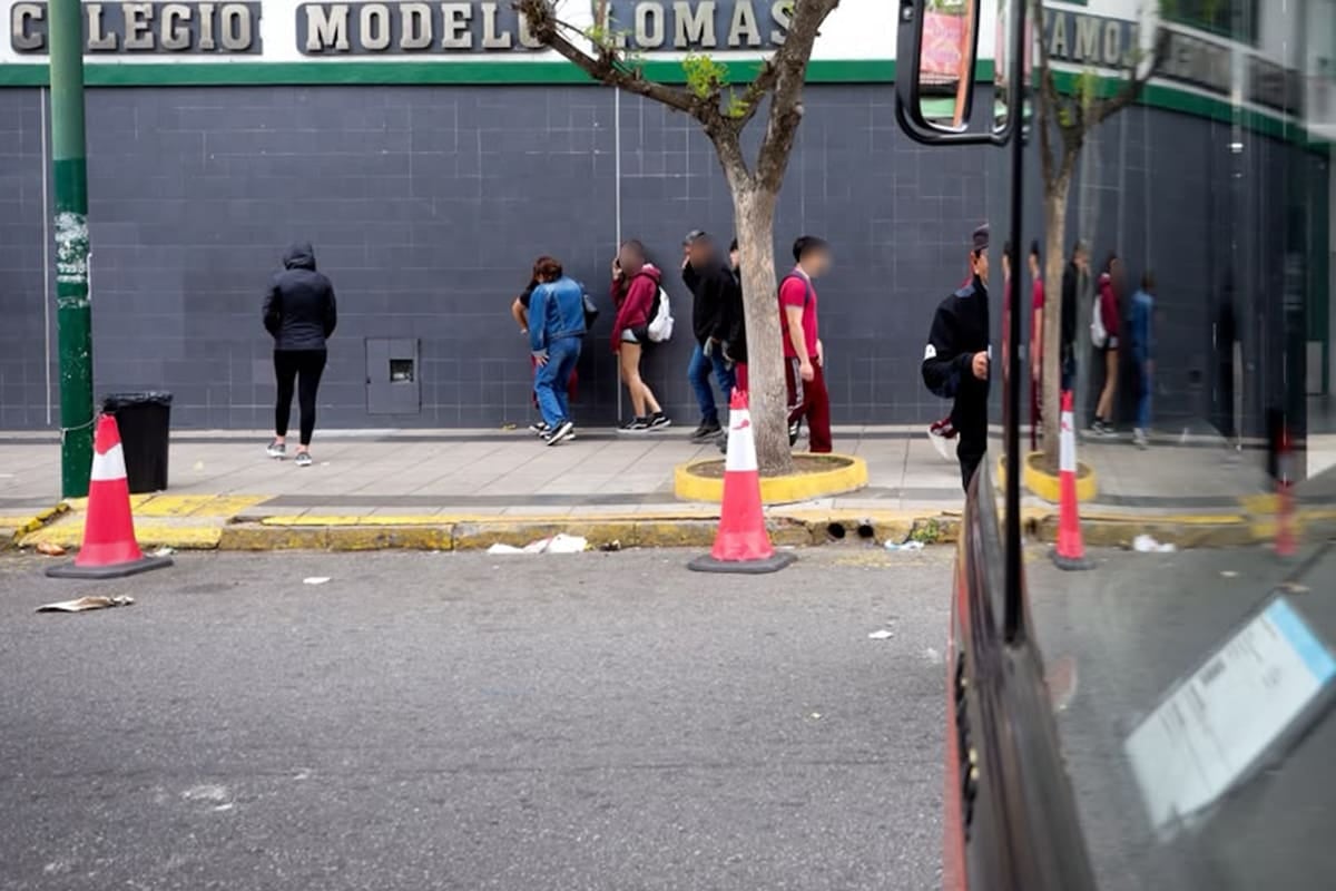 Imágenes sexuales falsas con inteligencia artificial: el caso de Lomas de Zamora que expuso el daño psicológico en adolescentes
