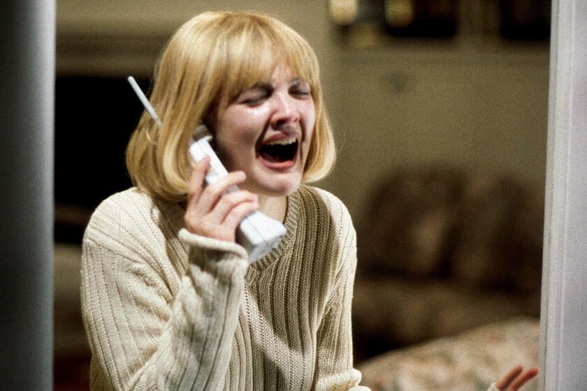 Wes Craven y el truco más cruel para arrancarle lágrimas reales a Drew Barrymore en la apertura de Scream