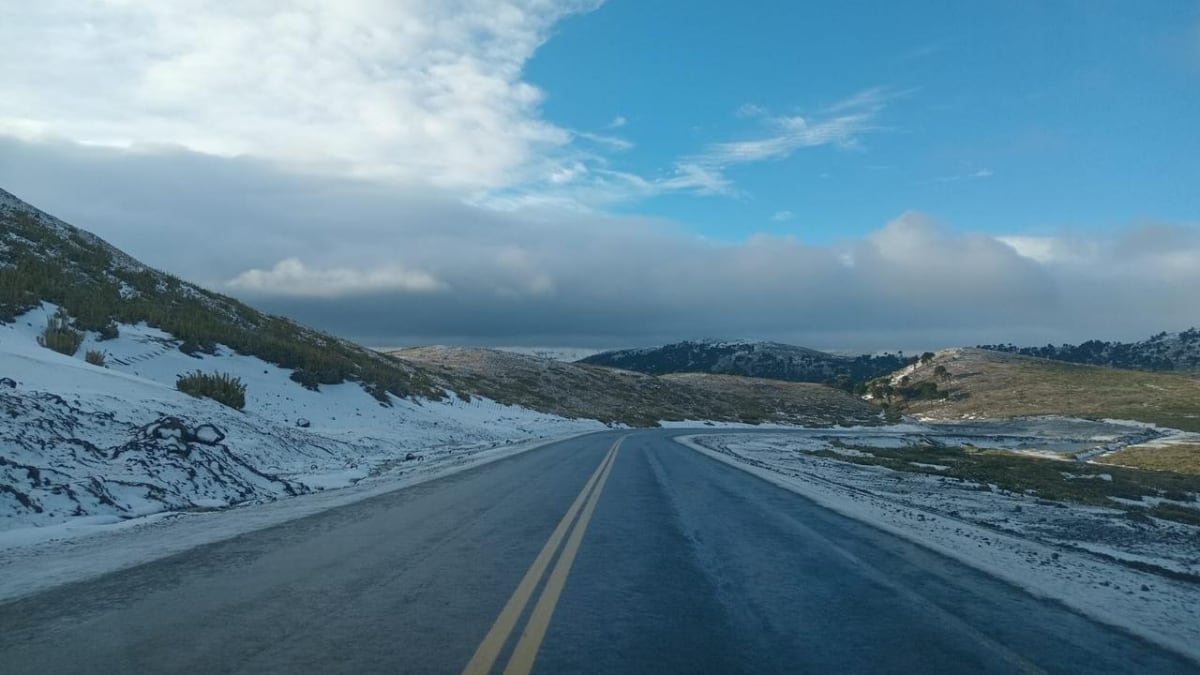 Cordillera neuquina: los dos pasos a Chile siguen abiertos, pero el camino pide cadenas y paciencia