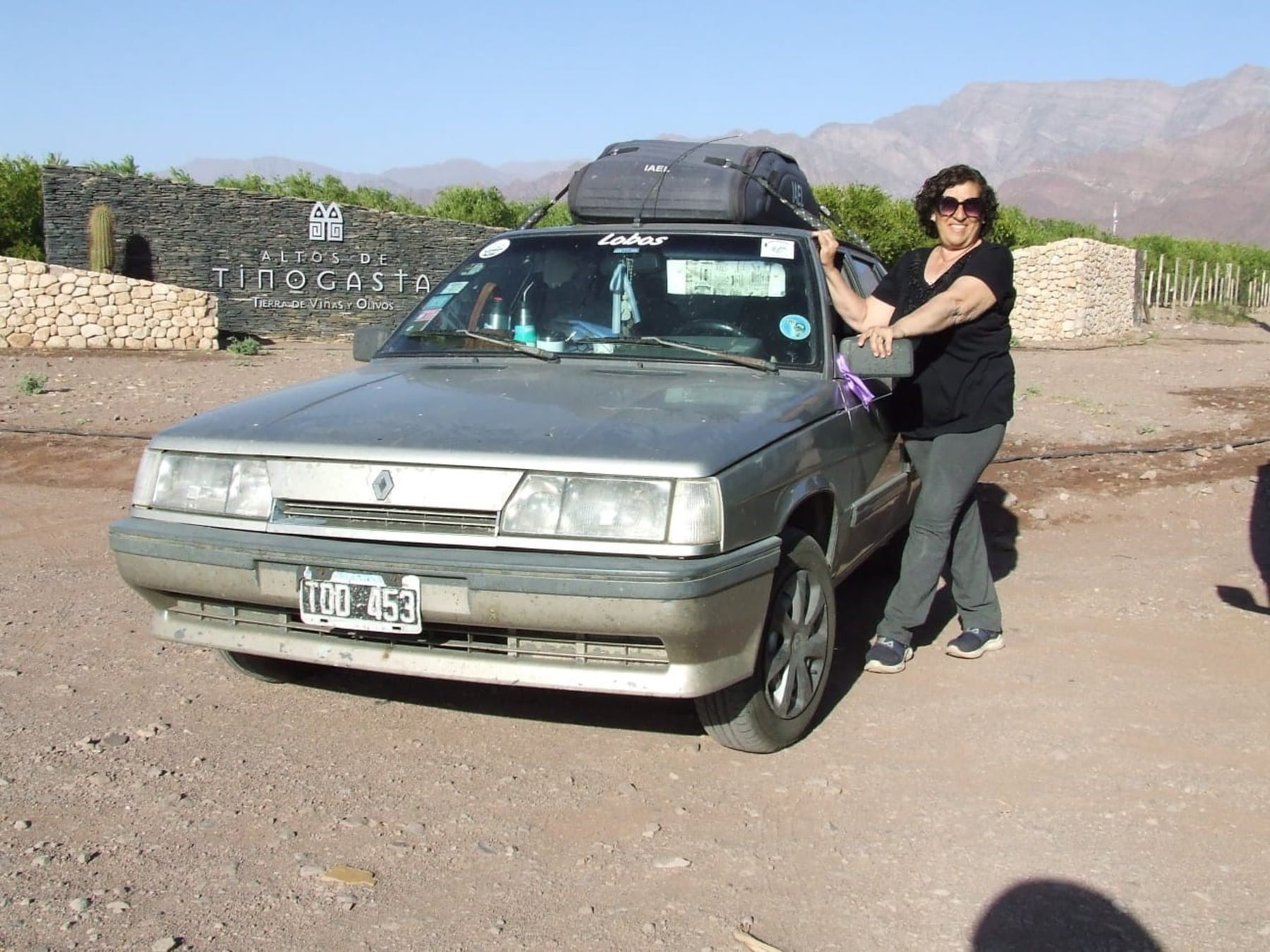 A los 63, sola y en un auto convertido en casa: la viajera de Lobos que lleva años recorriendo la Argentina