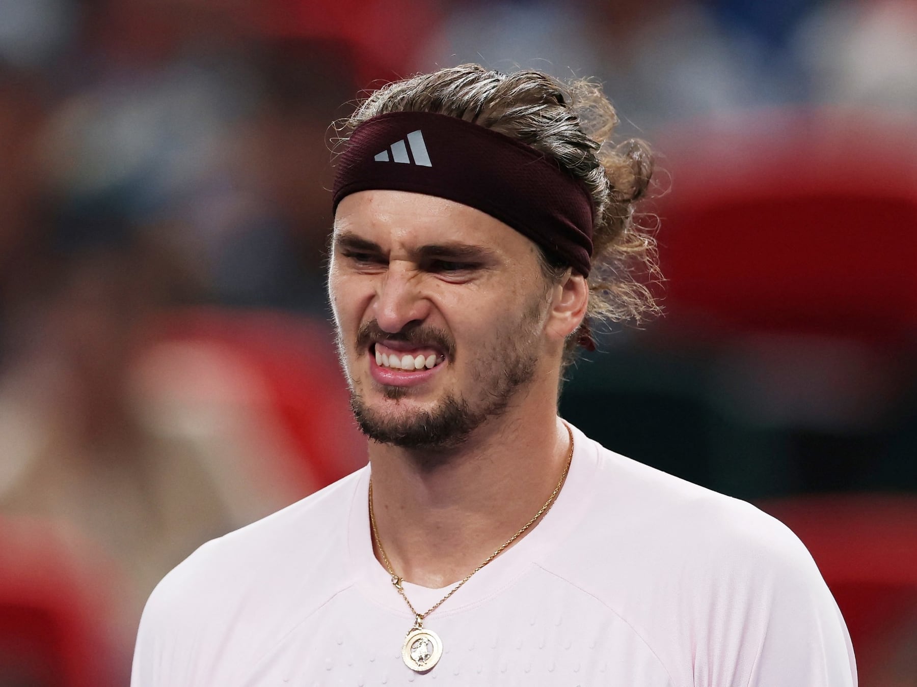Zverev se quedó sin nafta en Shanghái y se viene una final bien española