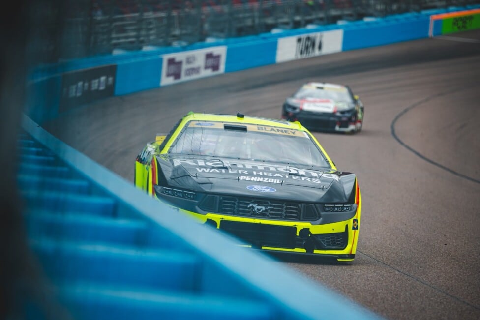 Blaney hizo la pole en Phoenix y dejó a Larson a la deriva: el líder del campeonato arranca 22° en el Chase