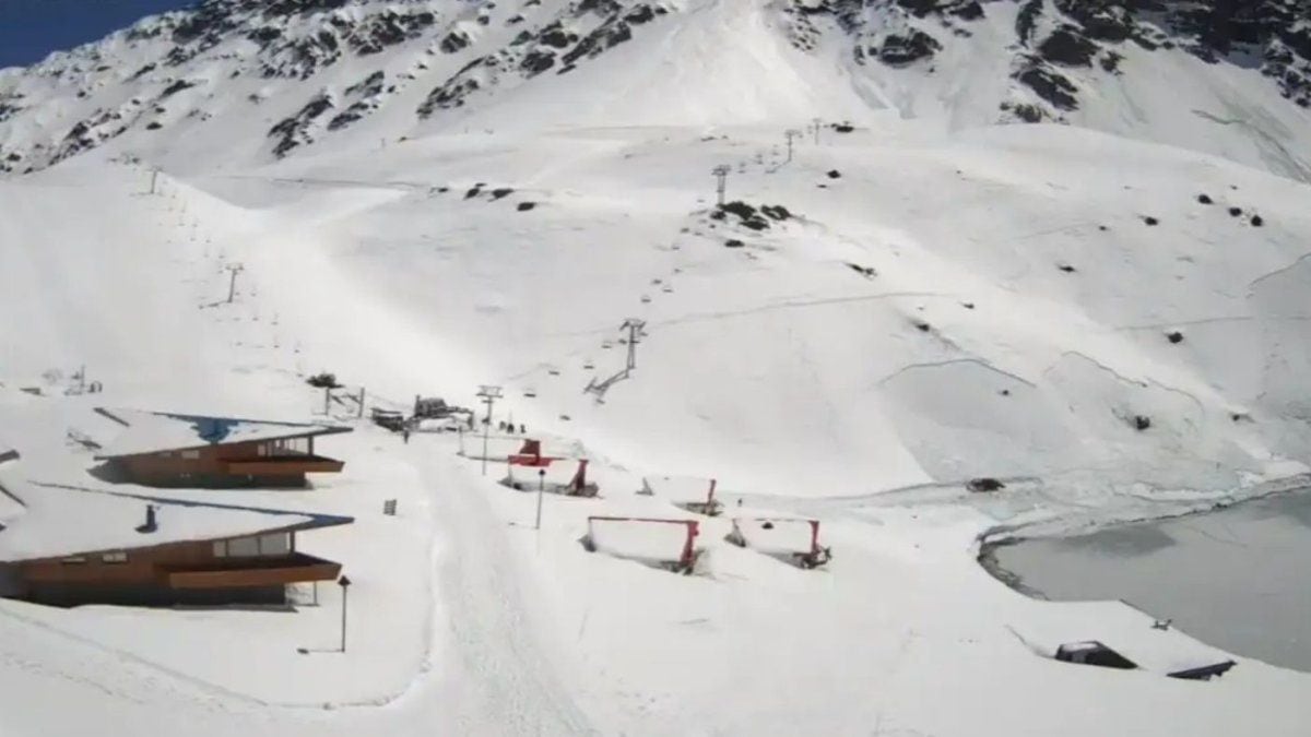 Una avalancha en la cordillera chilena se cobró tres vidas y dejó al menos un argentino entre los heridos