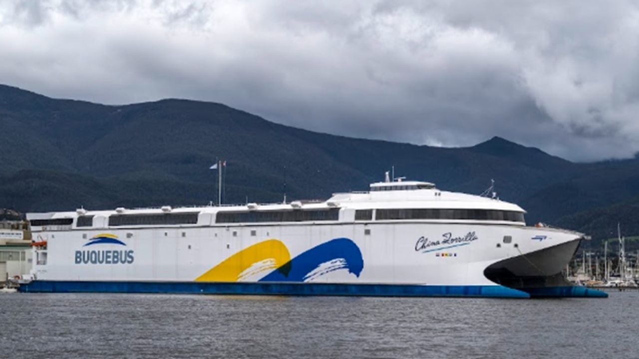 El China Zorrilla debutó entre Buenos Aires y Colonia: cómo es el cruce en el mayor buque eléctrico del mundo